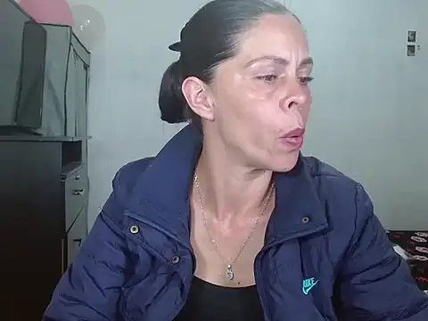 Snapshot of Marilyn_xxxx chatting on March 10, 2026, 7:07 pm Marilyn xxxx online show from March 10, 2026, 7:07 pm