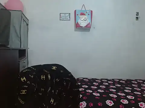 Snapshot of Marilyn_xxxx chatting on March 4, 2026, 7:21 pm Marilyn xxxx online show from March 4, 2026, 7:21 pm