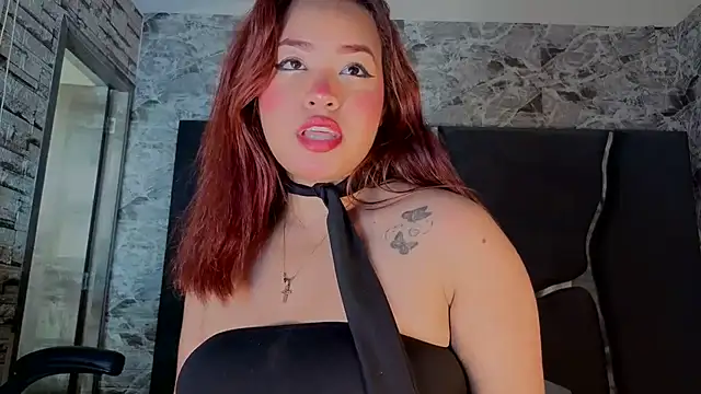 Snapshot of Estrella05_ chatting on November 20, 2025, 4:18 pm Estrella05 online show from November 20, 2025, 4:18 pm