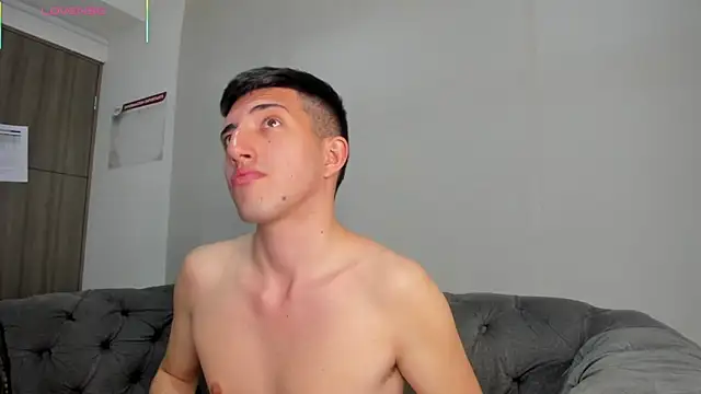 Un Slutty online show from September 21, 2025, 5:07 pm
