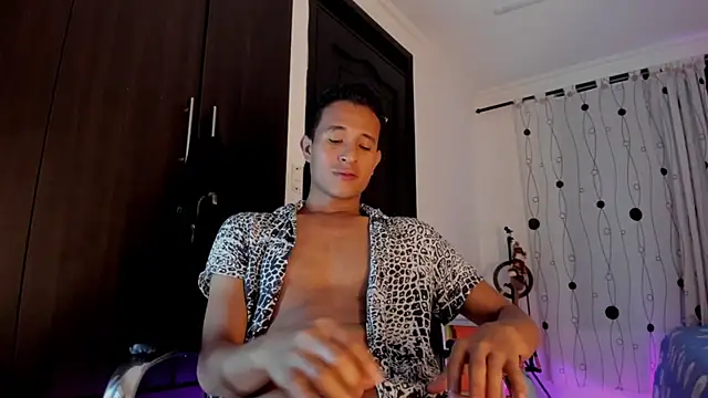 alessandro wizard online show from March 8, 2025, 1:39 am