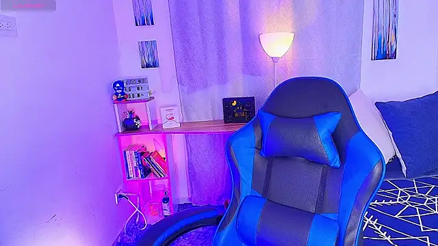 Snapshot of aron_wi chatting on November 20, 2025, 10:16 am aron wi online show from November 20, 2025, 10:16 am