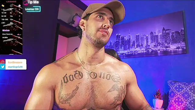 JACOB MARTINS online show from October 15, 2025, 7:44 pm