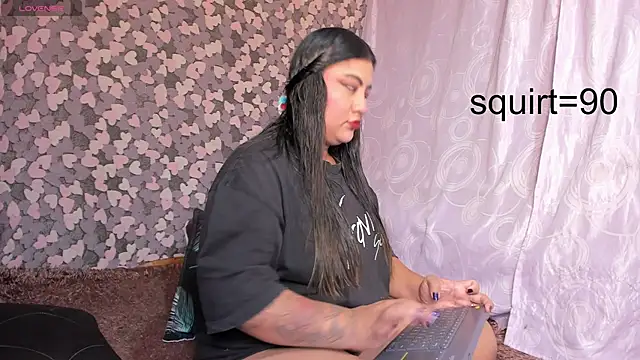 andreaa  leon online show from July 13, 2026, 12:04 pm