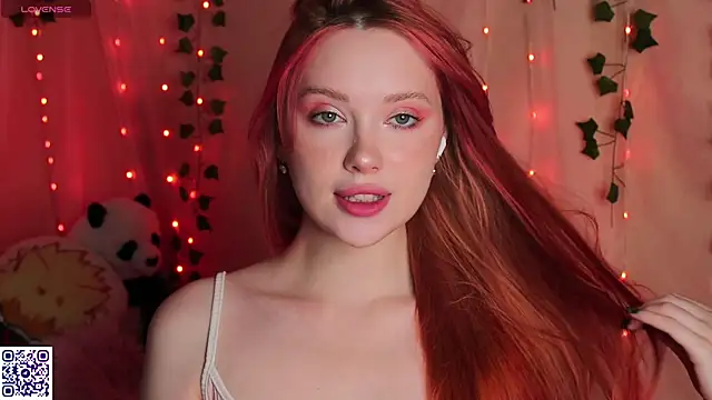 Snapshot of YourSkyAni chatting on November 8, 2025, 12:20 pm YourSkyAni online show from November 8, 2025, 12:20 pm