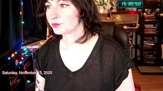 Snapshot of 404girlnotfound chatting on November 15, 2025, 2:32 pm 404girlnotfound online show from November 15, 2025, 2:32 pm