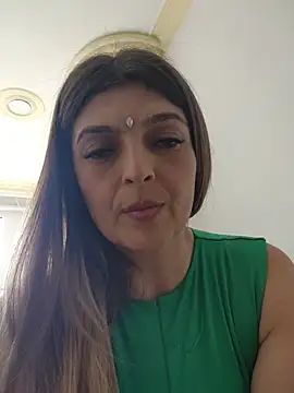 Snapshot of Lizzymontanaa chatting on November 5, 2025, 7:39 pm Lizzymontanaa online show from November 5, 2025, 7:39 pm