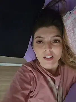 Snapshot of Lizzymontanaa chatting on November 12, 2025, 5:39 pm Lizzymontanaa online show from November 12, 2025, 5:39 pm