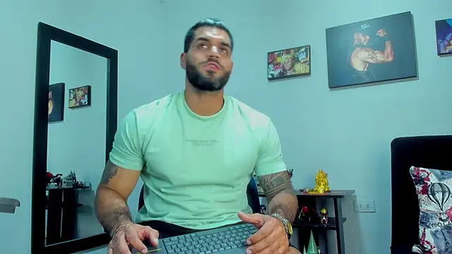 SamirHazard97 online show from October 28, 2025, 9:25 pm