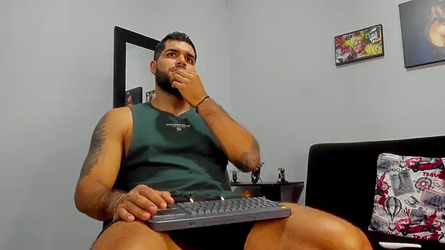 SamirHazard97 online show from January 31, 2025, 11:35 pm