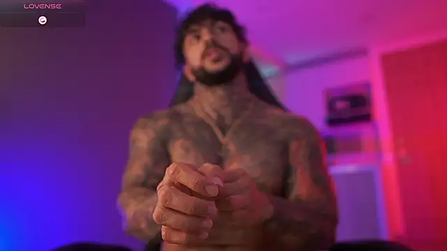 mariano costa online show from October 18, 2025, 2:24 am