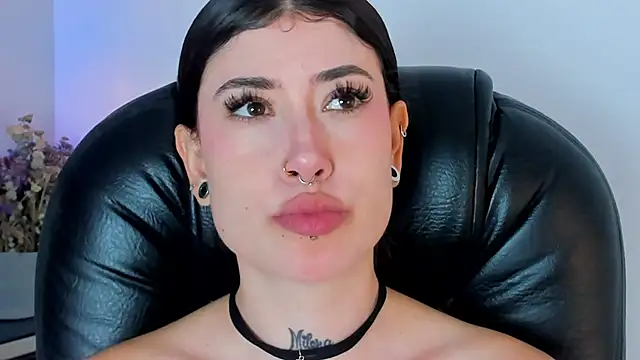 melody suarez online show from March 2, 2025, 7:08 pm