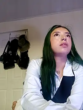 Snapshot of turolita_ chatting on March 25, 2026, 6:18 pm turolita online show from March 25, 2026, 6:18 pm