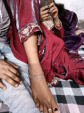 Indcople28 online show from February 19, 2026, 7:44 pm