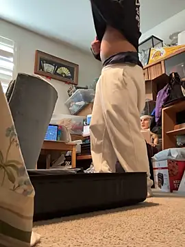 bigasianloads25 online show from January 3, 2025, 11:01 pm