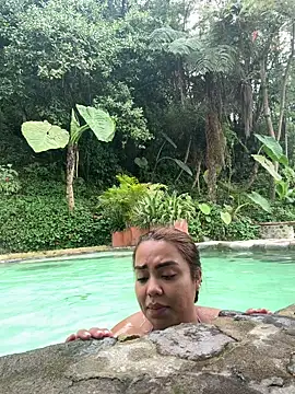 Snapshot of valeria2019hot chatting on October 17, 2025, 6:32 pm valeria2019hot online show from October 17, 2025, 6:32 pm