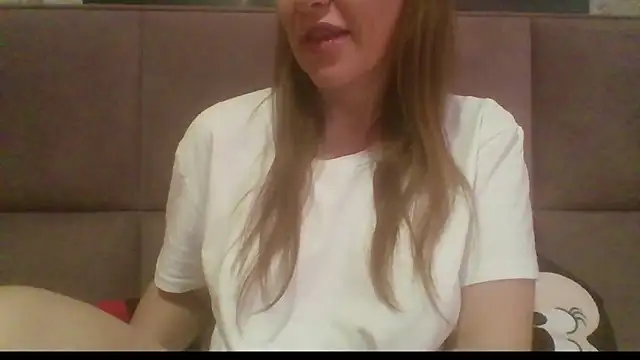 Sladkiegubki online show from November 17, 2025, 7:12 am