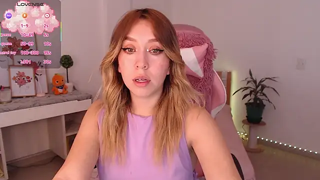 Snapshot of Dahlia__espresso chatting on November 20, 2025, 7:14 pm Dahlia espresso online show from November 20, 2025, 7:14 pm