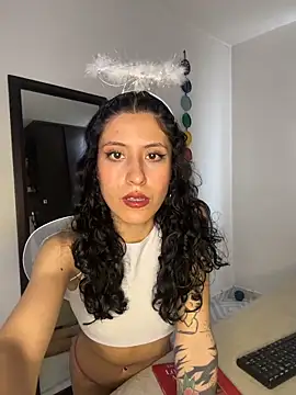 anika lowen02 online show from October 23, 2025, 4:27 pm