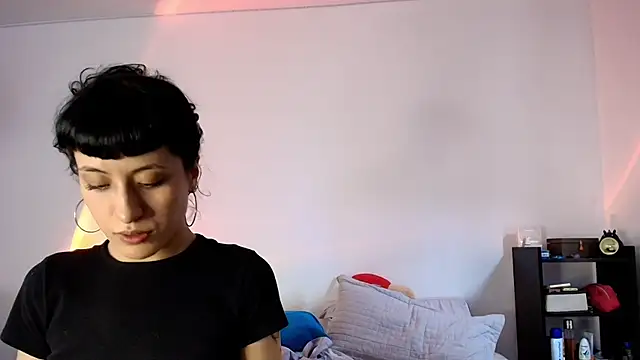 Snapshot of anika_lowen02 chatting on February 26, 2025, 3:32 pm anika lowen02 online show from February 26, 2025, 3:32 pm