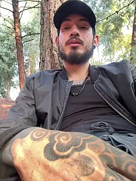 anika lowen02 online show from November 18, 2025, 9:40 pm