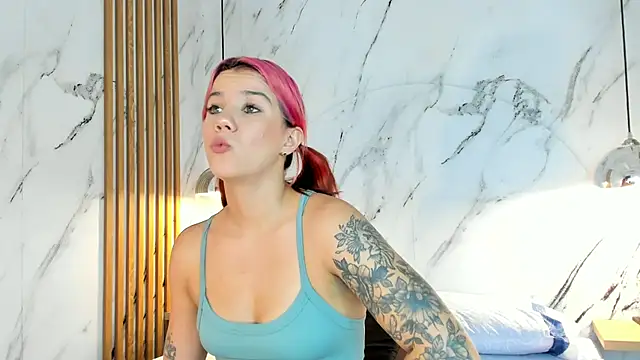 MelaniieRoux online show from July 25, 2026, 3:14 am