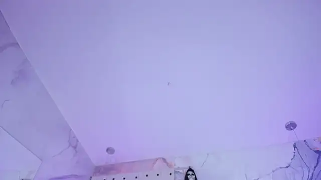 Snapshot of MelaniieRoux chatting on October 27, 2025, 7:37 pm MelaniieRoux online show from October 27, 2025, 7:37 pm