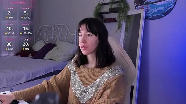 Snapshot of Belle_Via chatting on March 16, 2025, 5:36 am Belle Via online show from March 16, 2025, 5:36 am