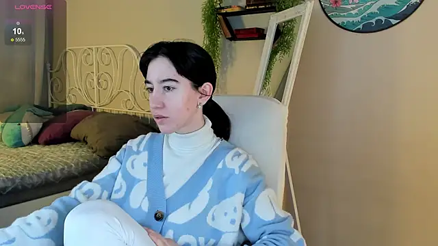 Snapshot of Belle_Via chatting on January 23, 2025, 5:35 am Belle Via online show from January 23, 2025, 5:35 am