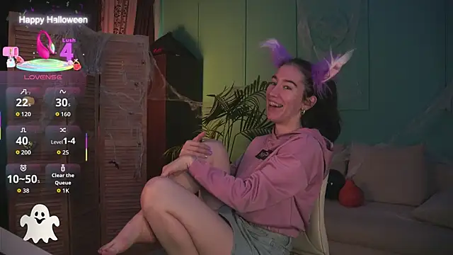 Snapshot of Belle_Via chatting on November 3, 2025, 10:19 am Belle Via online show from November 3, 2025, 10:19 am