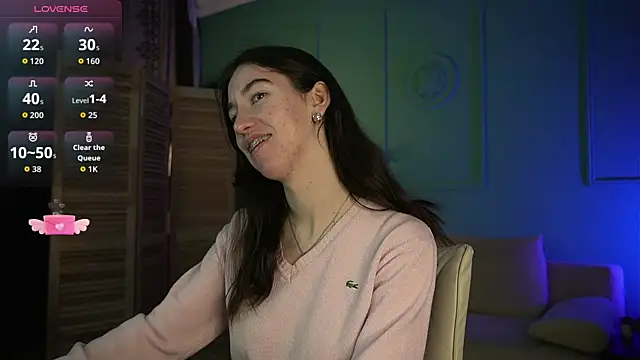 Snapshot of Belle_Via chatting on November 16, 2025, 3:39 pm Belle Via online show from November 16, 2025, 3:39 pm