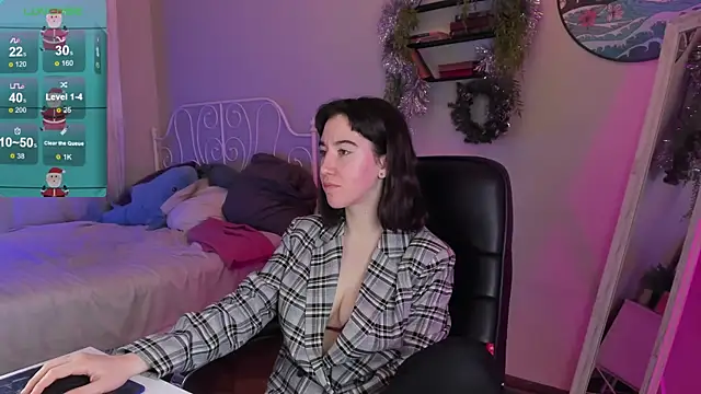 Snapshot of Belle_Via chatting on December 16, 2024, 6:16 pm Belle Via online show from December 16, 2024, 6:16 pm