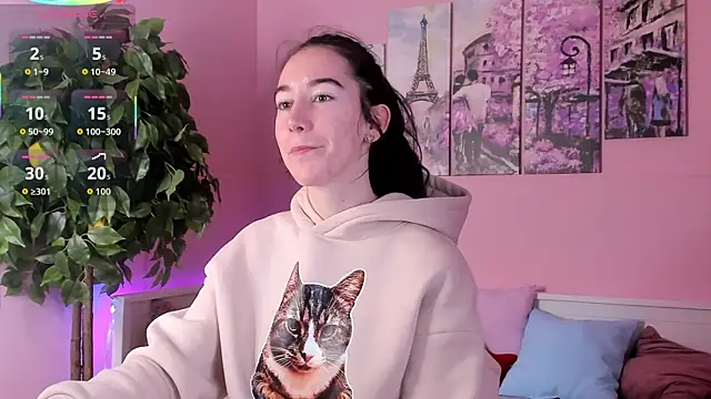 Snapshot of Belle_Via chatting on September 24, 2025, 1:17 pm Belle Via online show from September 24, 2025, 1:17 pm