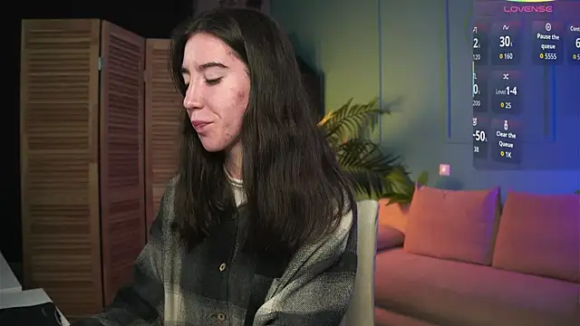 Snapshot of Belle_Via chatting on October 4, 2025, 3:35 pm Belle Via online show from October 4, 2025, 3:35 pm