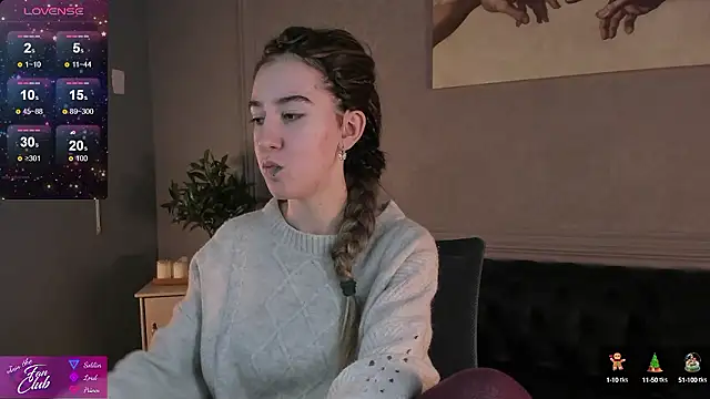 Snapshot of Belle_Via chatting on December 4, 2024, 1:14 pm Belle Via online show from December 4, 2024, 1:14 pm