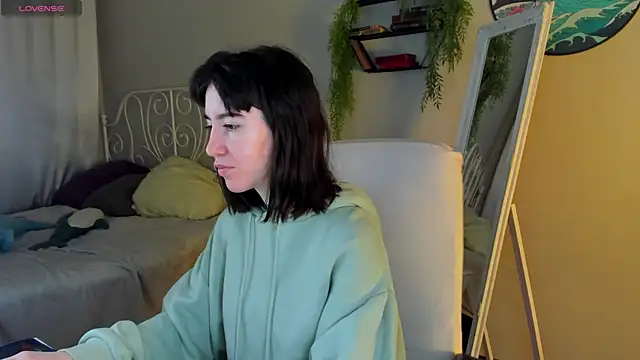 Snapshot of Belle_Via chatting on January 18, 2025, 5:20 am Belle Via online show from January 18, 2025, 5:20 am