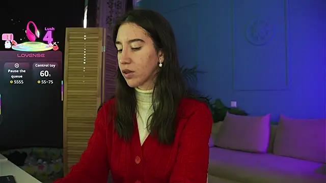 Snapshot of Belle_Via chatting on October 15, 2025, 12:57 pm Belle Via online show from October 15, 2025, 12:57 pm