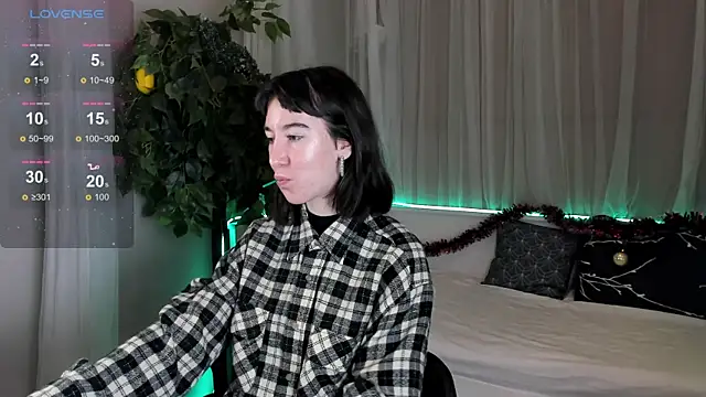 Snapshot of Belle_Via chatting on December 24, 2024, 10:22 am Belle Via online show from December 24, 2024, 10:22 am