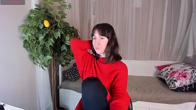 Snapshot of Belle_Via chatting on March 6, 2025, 3:56 pm Belle Via online show from March 6, 2025, 3:56 pm