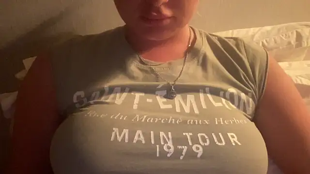 KaraLeee online show from March 1, 2025, 9:18 am