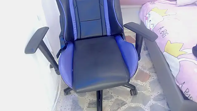 Yosepp  online show from January 16, 2025, 9:27 am