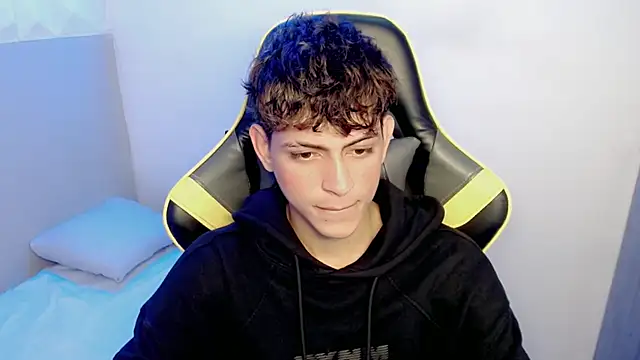 Yosepp  online show from February 17, 2026, 8:06 pm