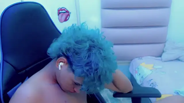 Yosepp  online show from January 15, 2025, 9:35 am