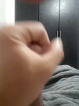 Snapshot of Batwav chatting on November 8, 2025, 1:09 am Batwav online show from November 8, 2025, 1:09 am