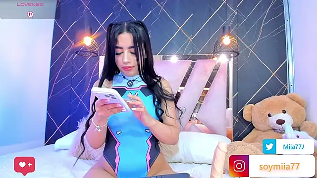 Snapshot of Miia77_ chatting on March 14, 2026, 4:18 am Miia77 online show from March 14, 2026, 4:18 am