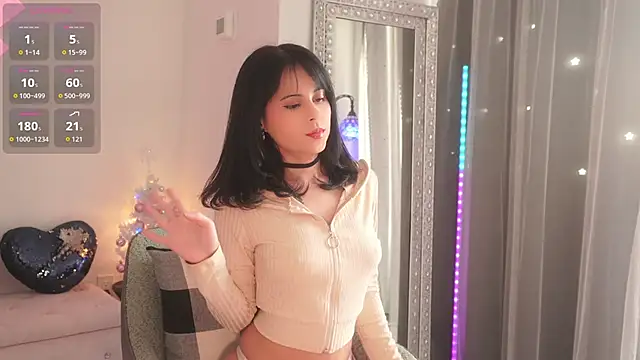 Mysticxkitty online show from December 17, 2025, 4:23 pm