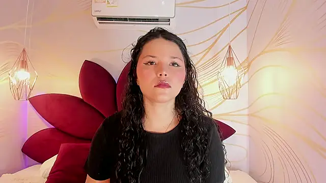 LottiCarter online show from October 18, 2025, 11:56 am