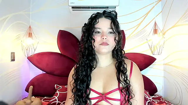 Snapshot of LottiCarter chatting on February 13, 2026, 8:09 pm LottiCarter online show from February 13, 2026, 8:09 pm