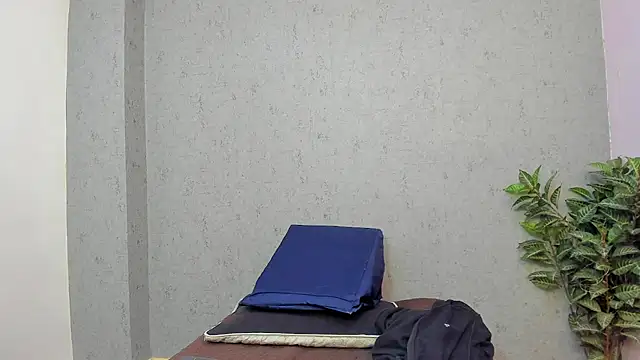 Tiffany mendez online show from February 7, 2026, 12:02 pm