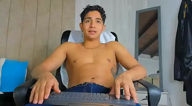 Snapshot of Muichiro_tokito1 chatting on February 6, 2025, 4:42 am Muichiro tokito1 online show from February 6, 2025, 4:42 am